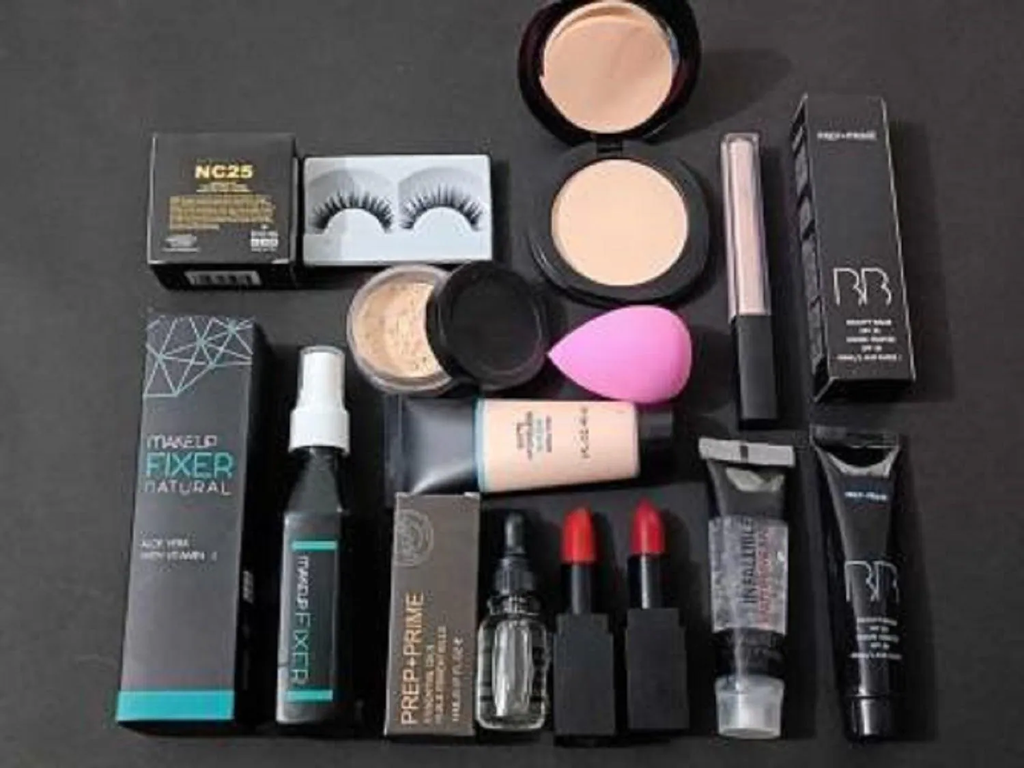 Toroka Women Makeup Kit Combo (Lipstick, False Eyelash, Waterproof Foundation, Face Primer, Fixer, Close Skin Powder)