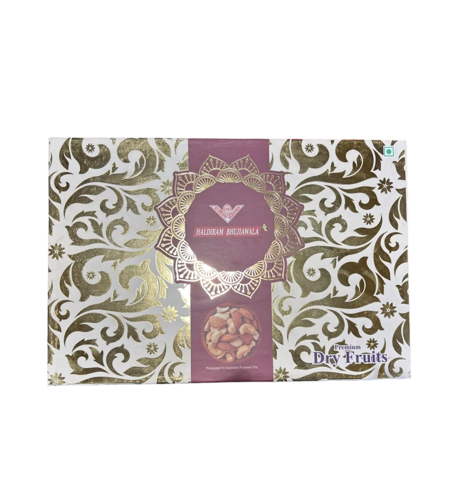Haldiram Bhujiawala Six Special Dry Fruits Gift Pack 600 Grams ( Almond ,Raisin, Cashew Nuts, Salted Pistachio, Walnut, Apricot ).